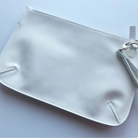 White House Black Market • NWT Hydrangea Pouch Wristlet - Picture 8 of 10